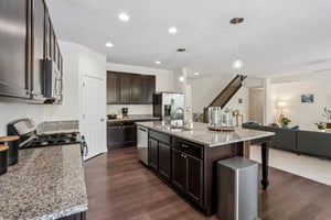 Avedon Way-S0212-019.jpg