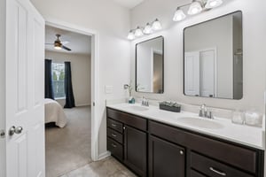 Avedon Way-S0212-032.jpg