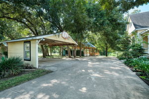 Carport /Driveway/Pavilion