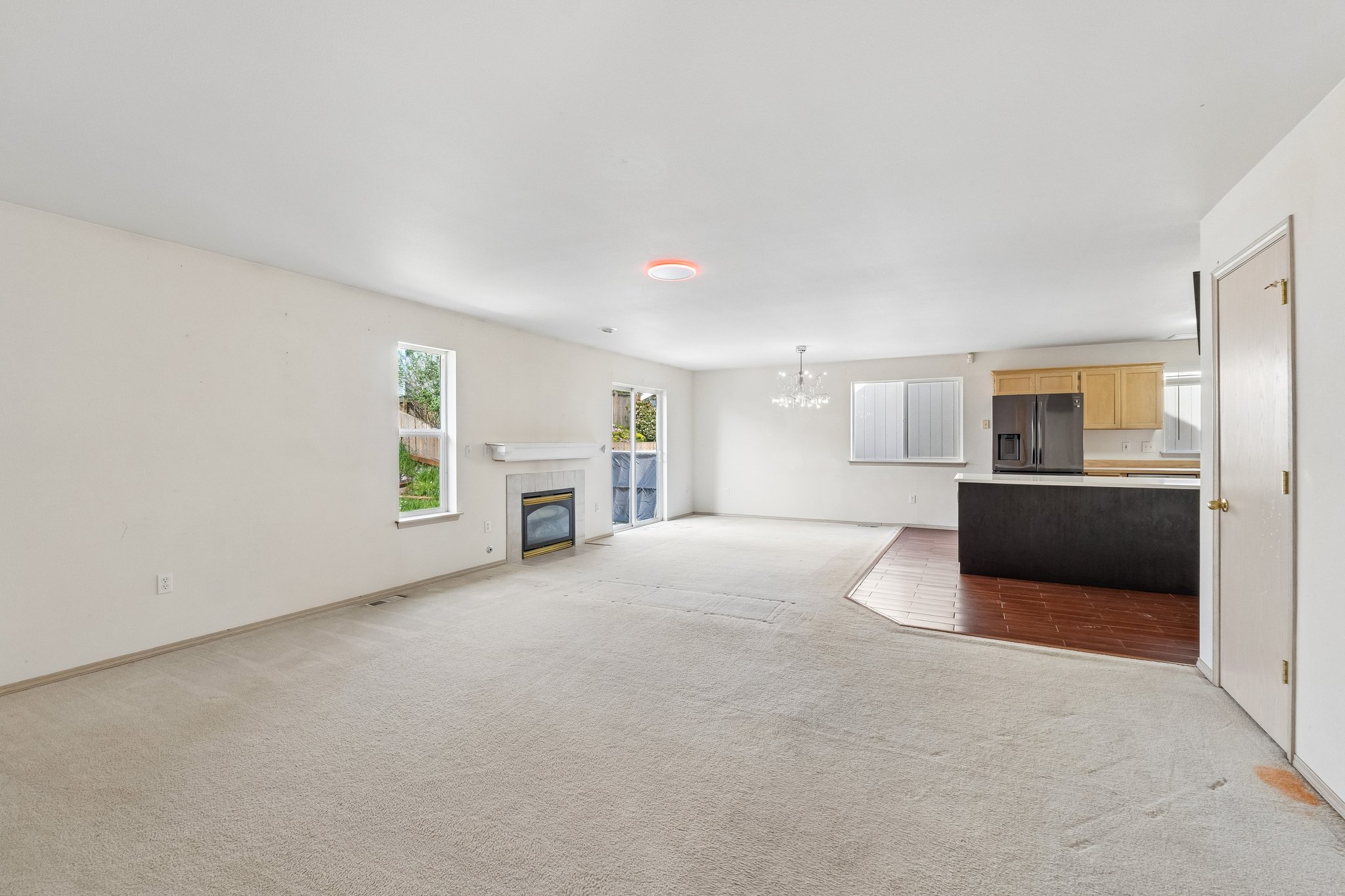 128 St Ct E-S0205-007.jpg