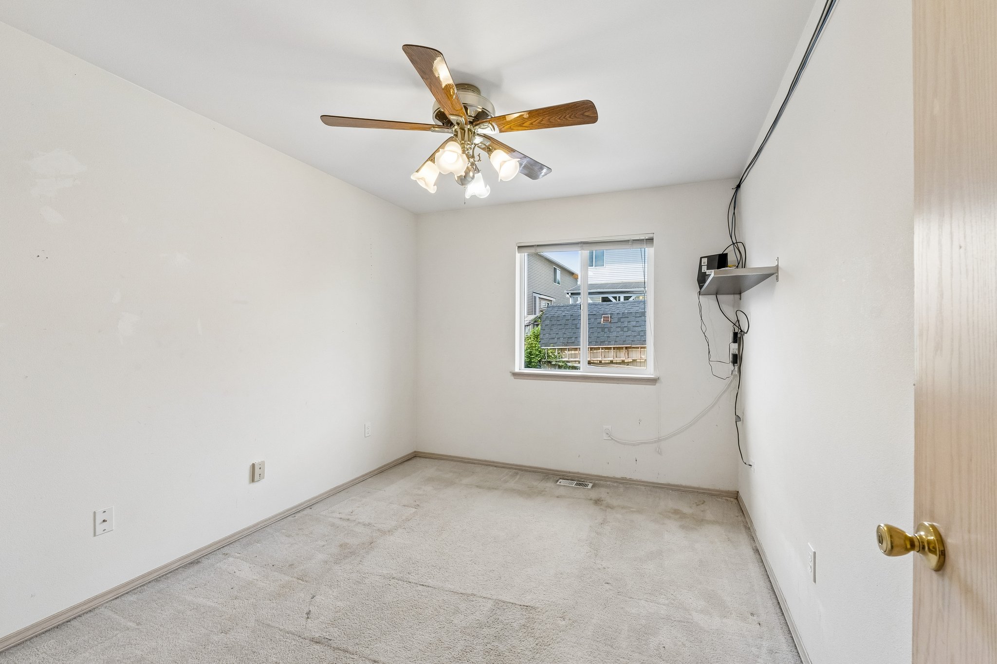 128 St Ct E-S0205-016.jpg