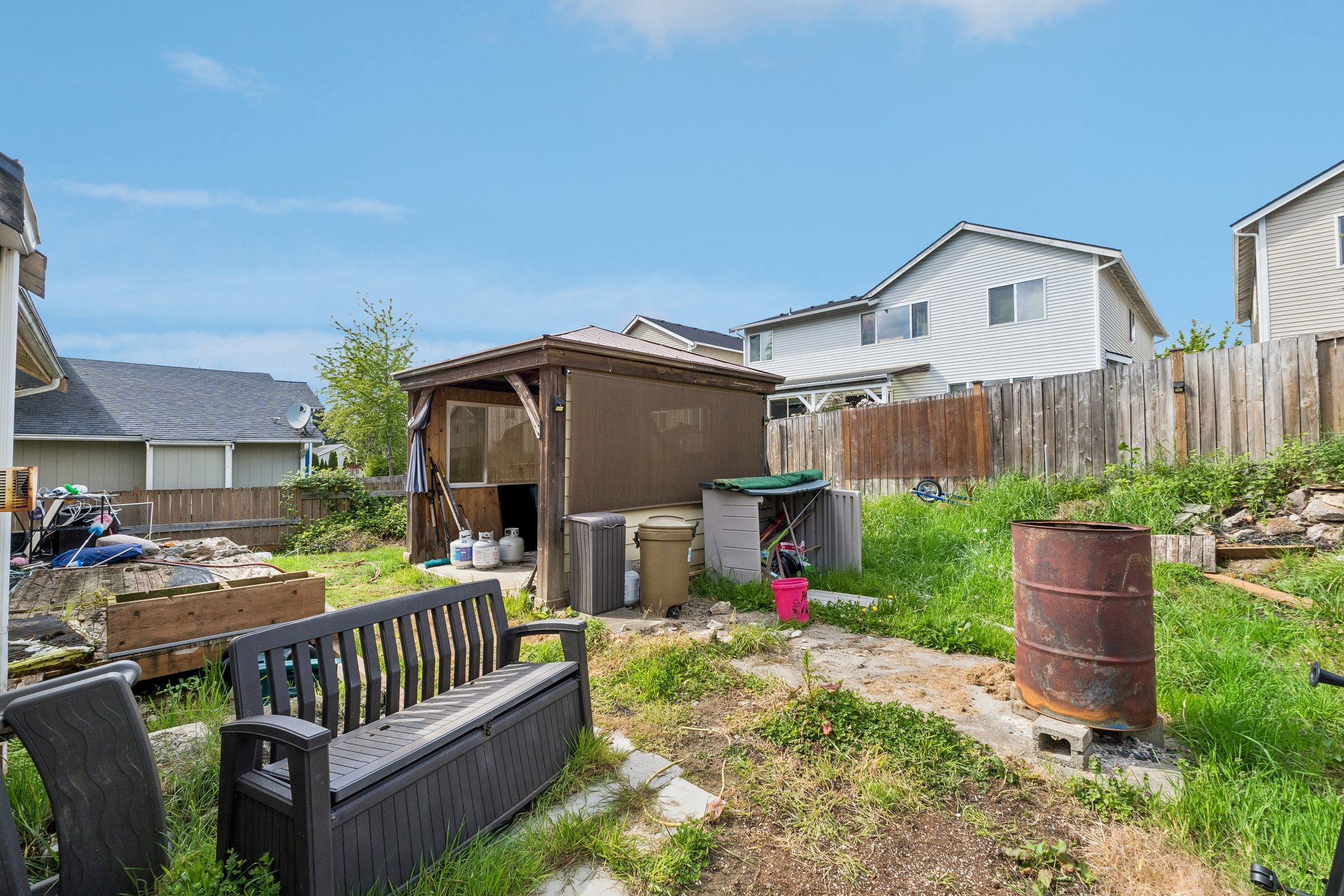 128 St Ct E-S0205-023.jpg