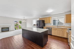 128 St Ct E-S0205-009.jpg