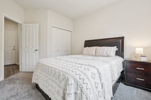 34th St-S1704-021.jpg