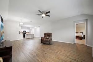 Jamie Dr-S2805-011.jpg
