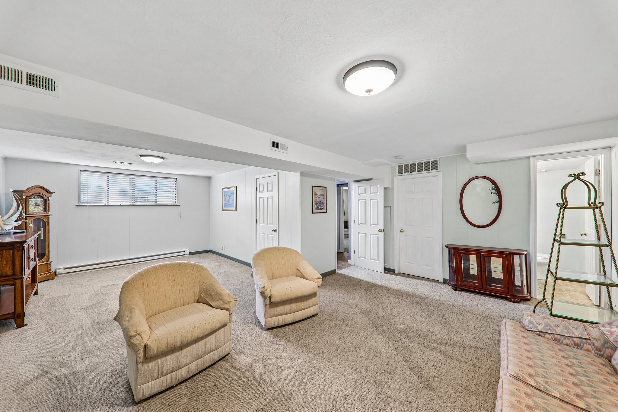 11906 Flushing Dr-S0906-027.jpg