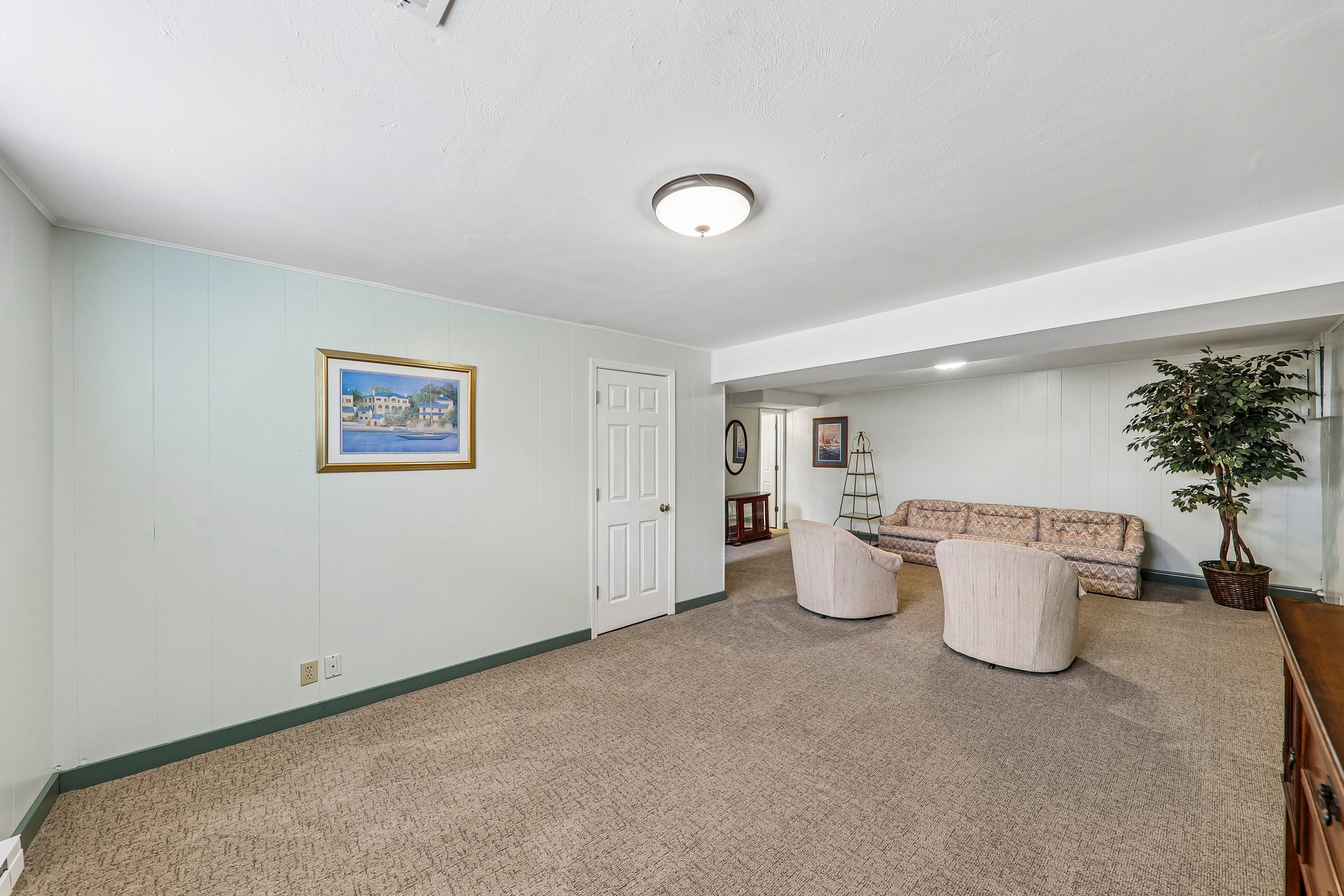 11906 Flushing Dr-S0906-028.jpg