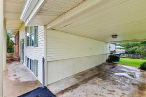11906 Flushing Dr-S0906-005.jpg