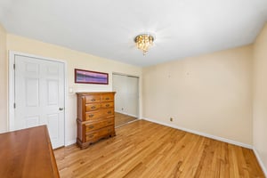 11906 Flushing Dr-S0906-019.jpg