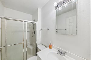 11906 Flushing Dr-S0906-021.jpg