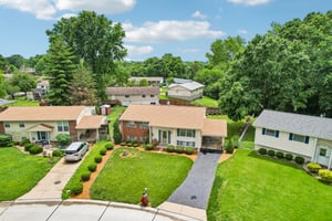 11906 Flushing Dr-S0906-038.jpg