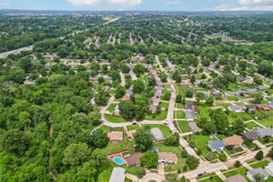 11906 Flushing Dr-S0906-048.jpg