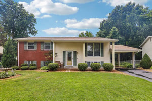 11906 Flushing Dr-S0906-001r.jpg