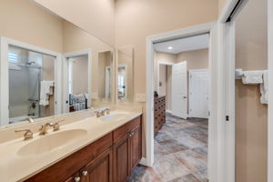 Guest Bath with Dual Sinks