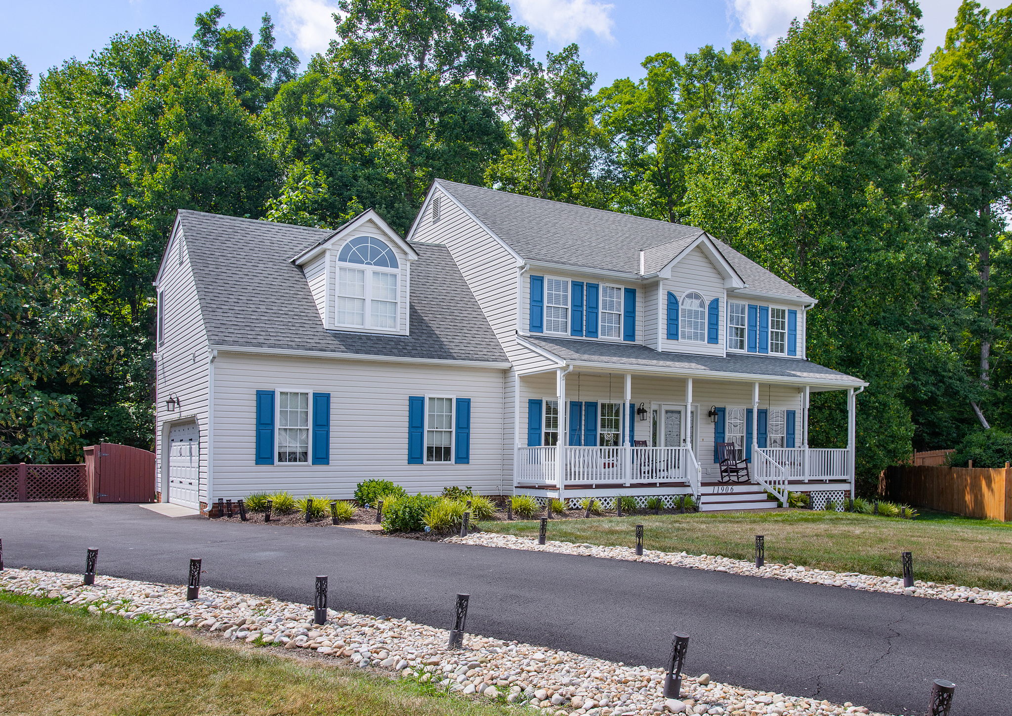 02-Exterior Front
