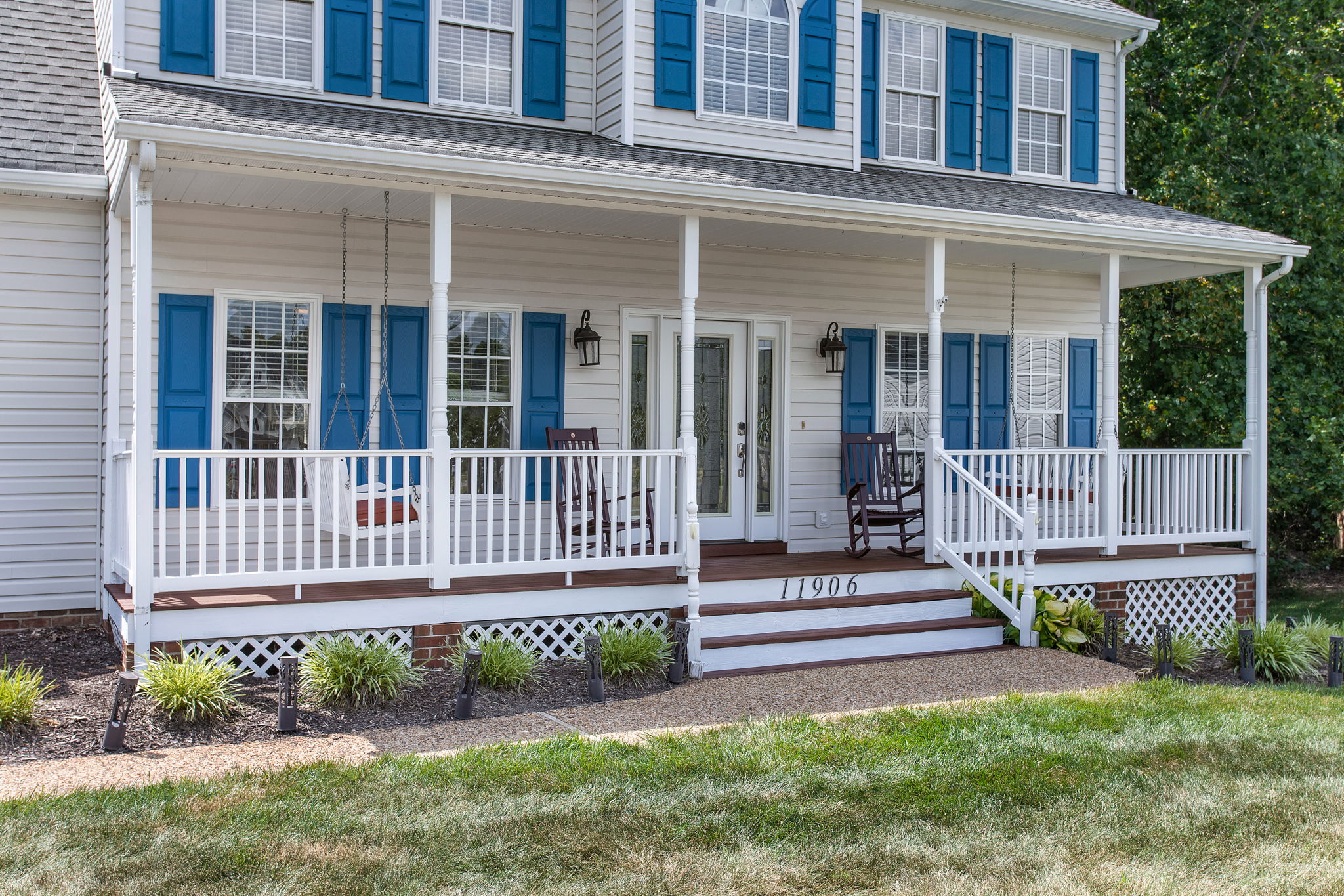 03-Exterior Front