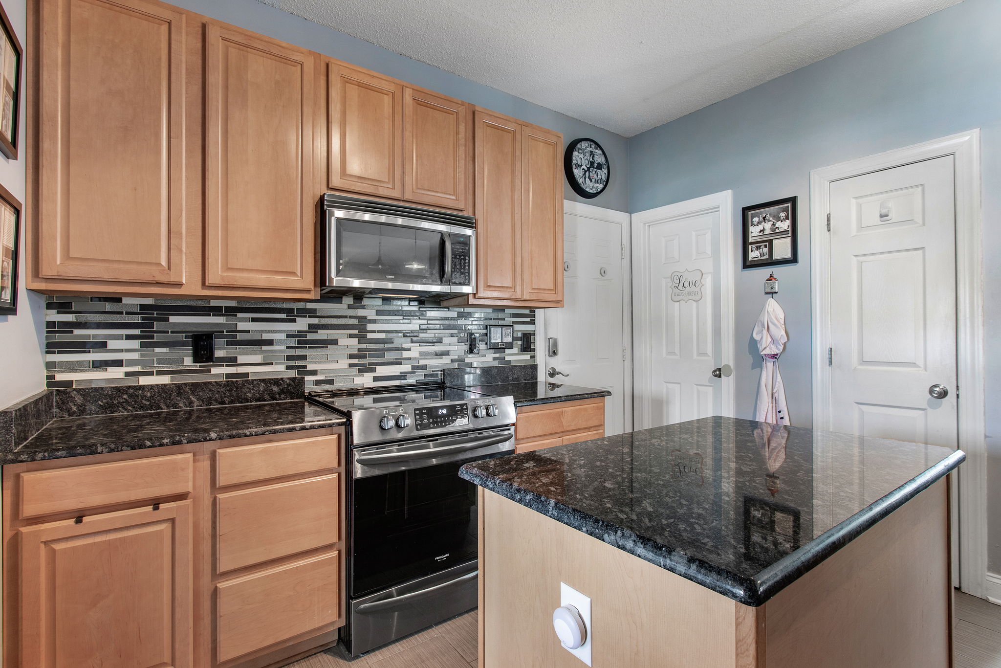16-Kitchen