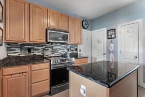 16-Kitchen