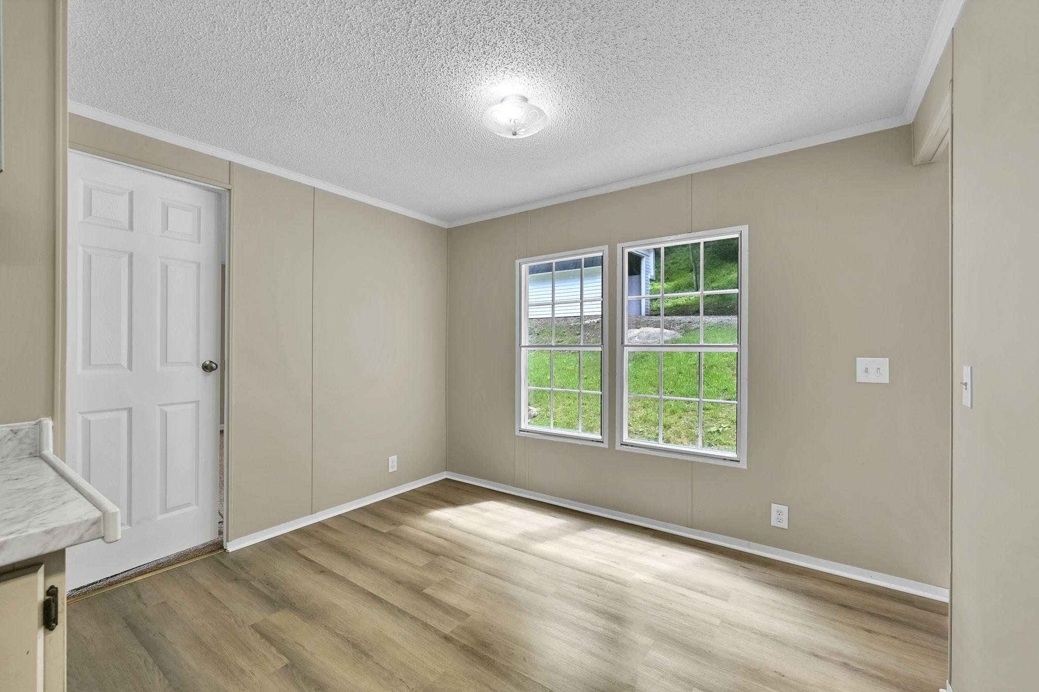 Dining Room/Kitchen