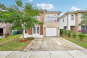 NW 1st St-S1501-002.jpg