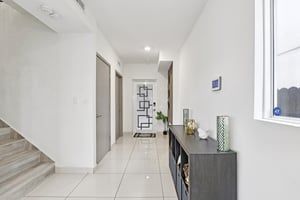 NW 1st St-S1501-007.jpg