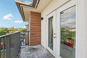 NW 1st St-S1501-056.jpg
