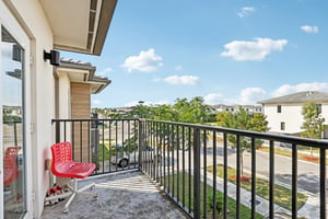 NW 1st St-S1501-057.jpg