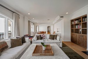 11916 Gorham Avenue 302-10.jpg