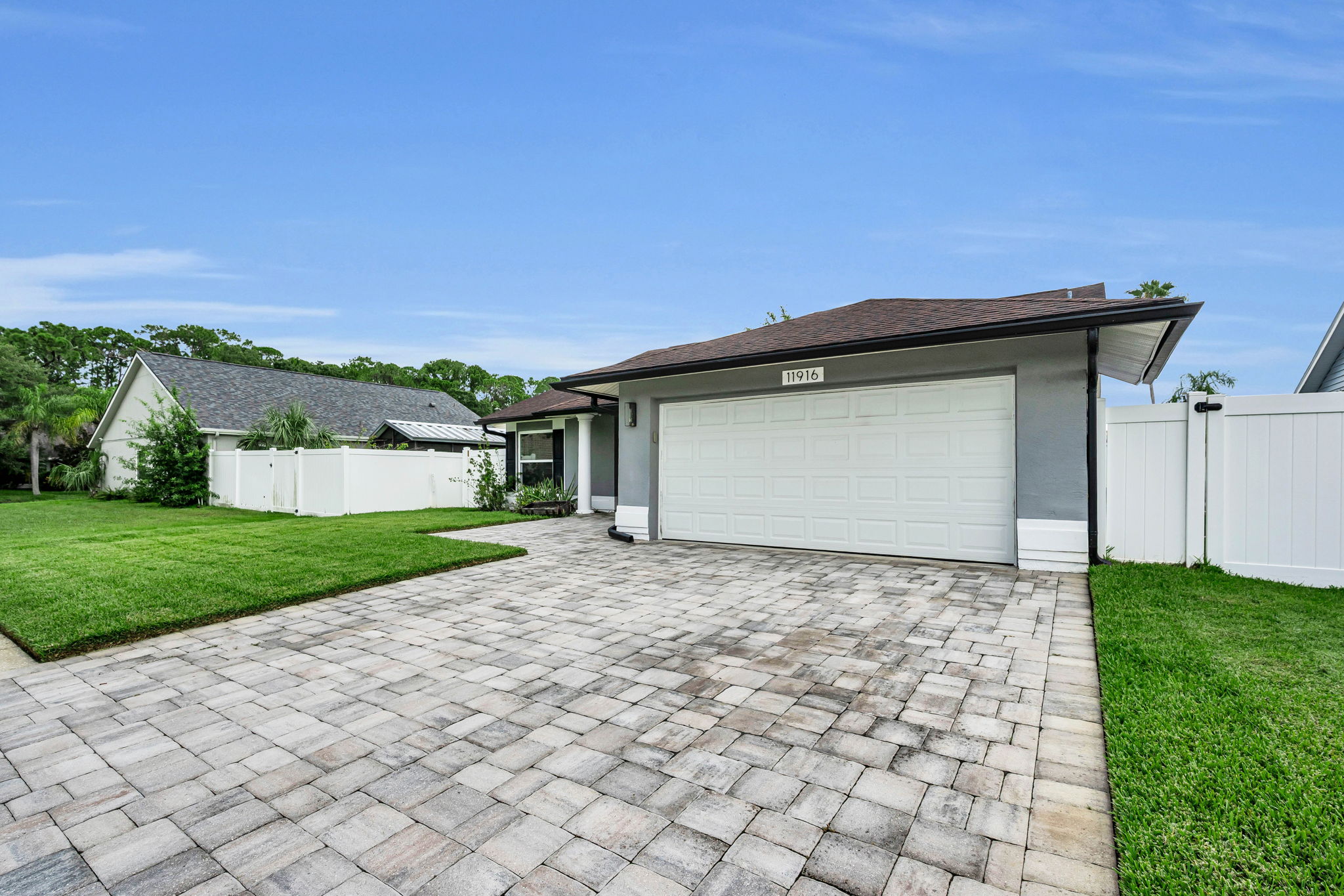 Front Exterior3