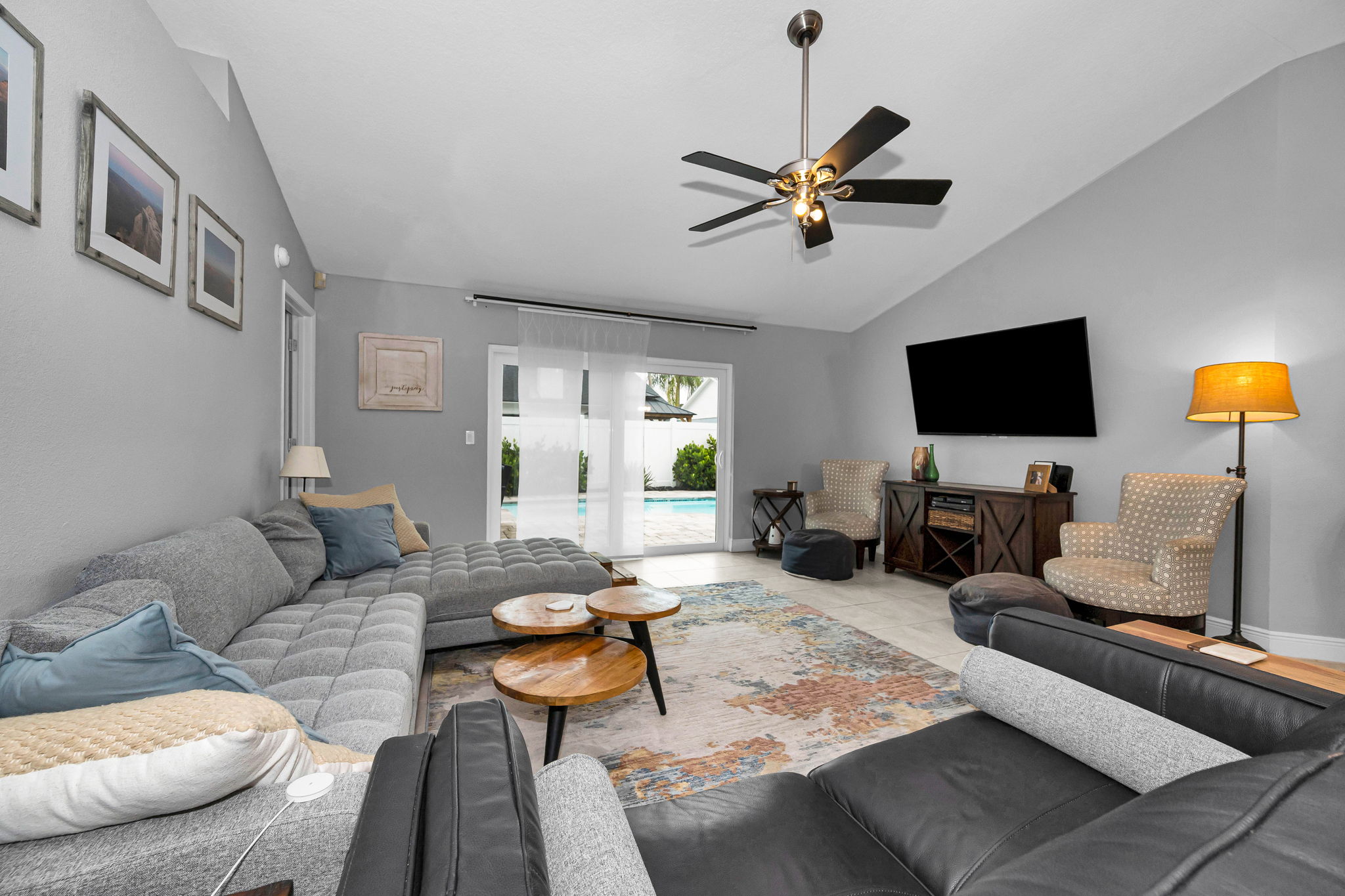Living Room2