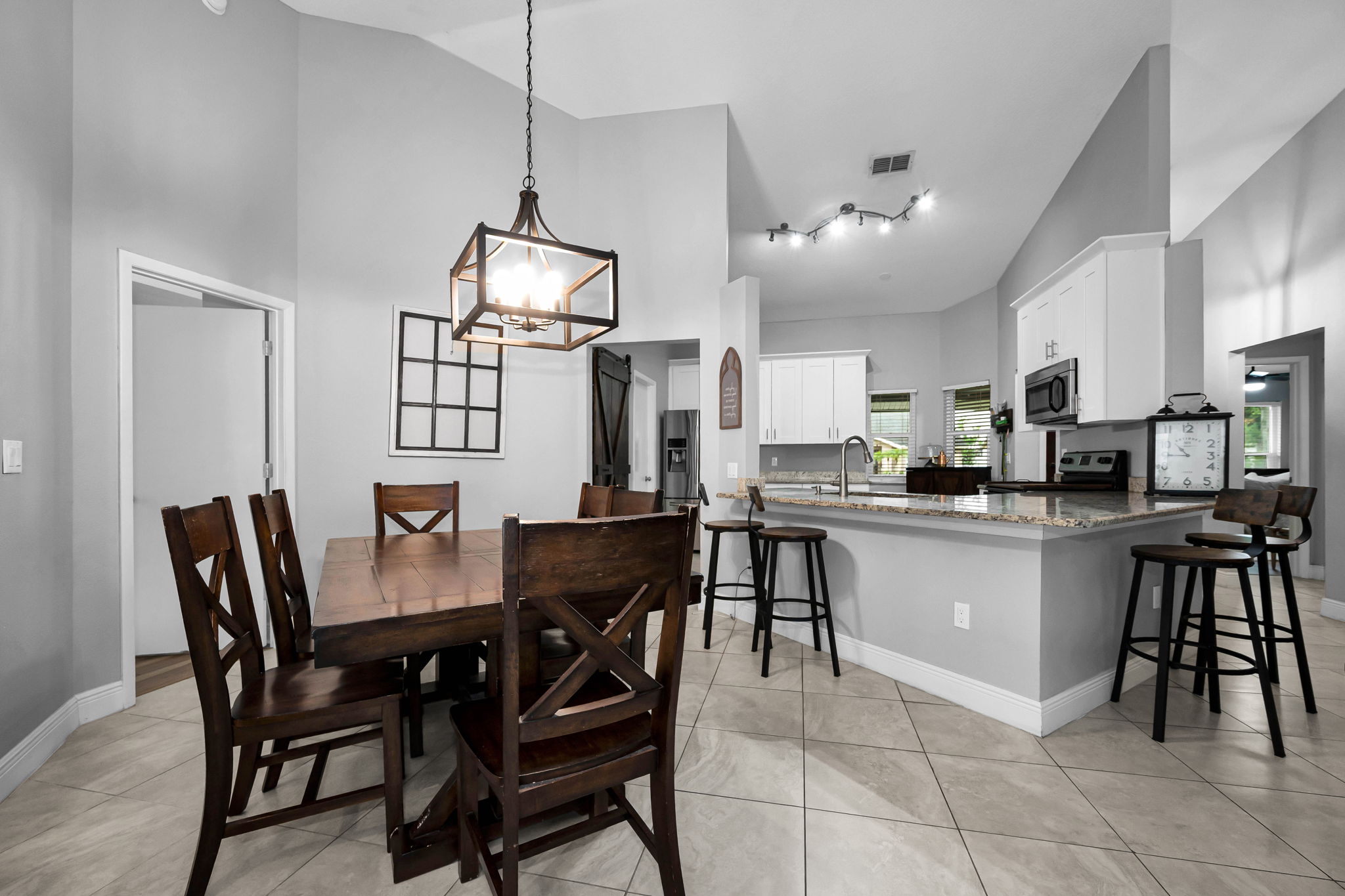 Dining Room4