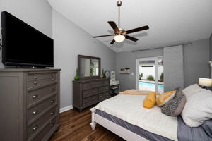 Primary Bedroom1a