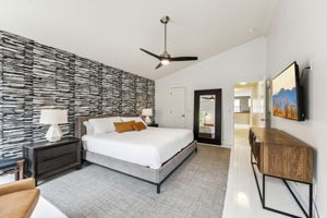 18_Interior
