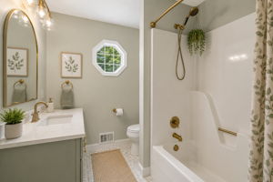 AI Virtual Staged - Bathroom