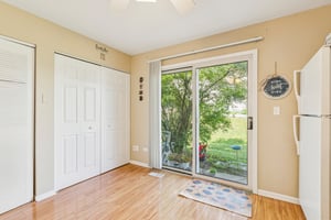 Sumac Trl-S1507-015.jpg