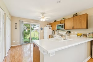 Sumac Trl-S1507-016.jpg