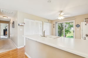 Sumac Trl-S1507-017.jpg