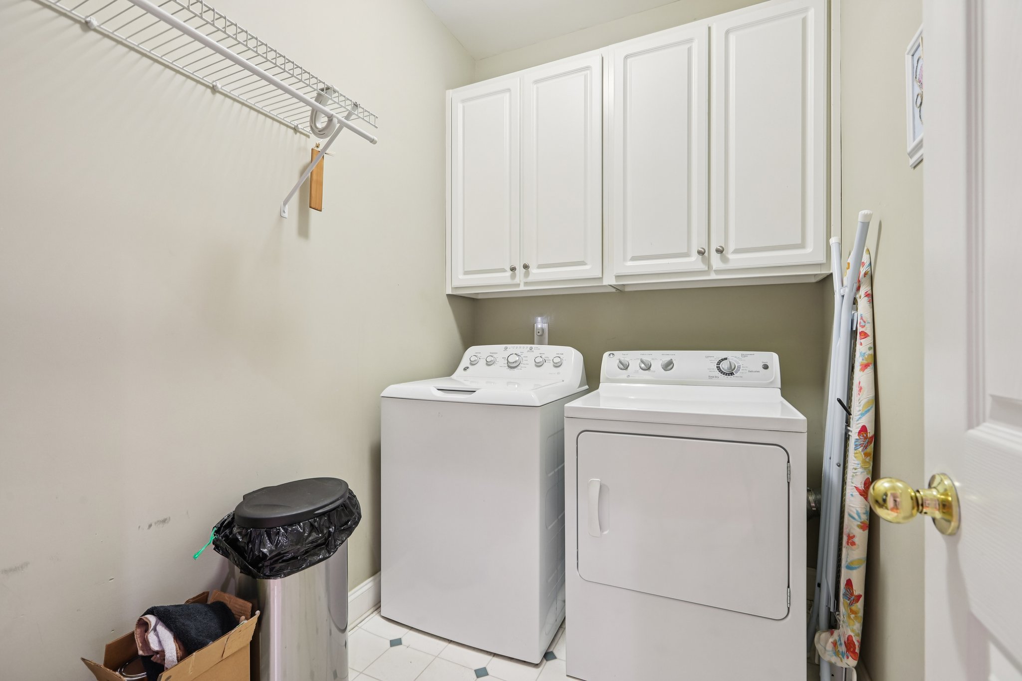 Vinings Place Cir-L2201-024.jpg