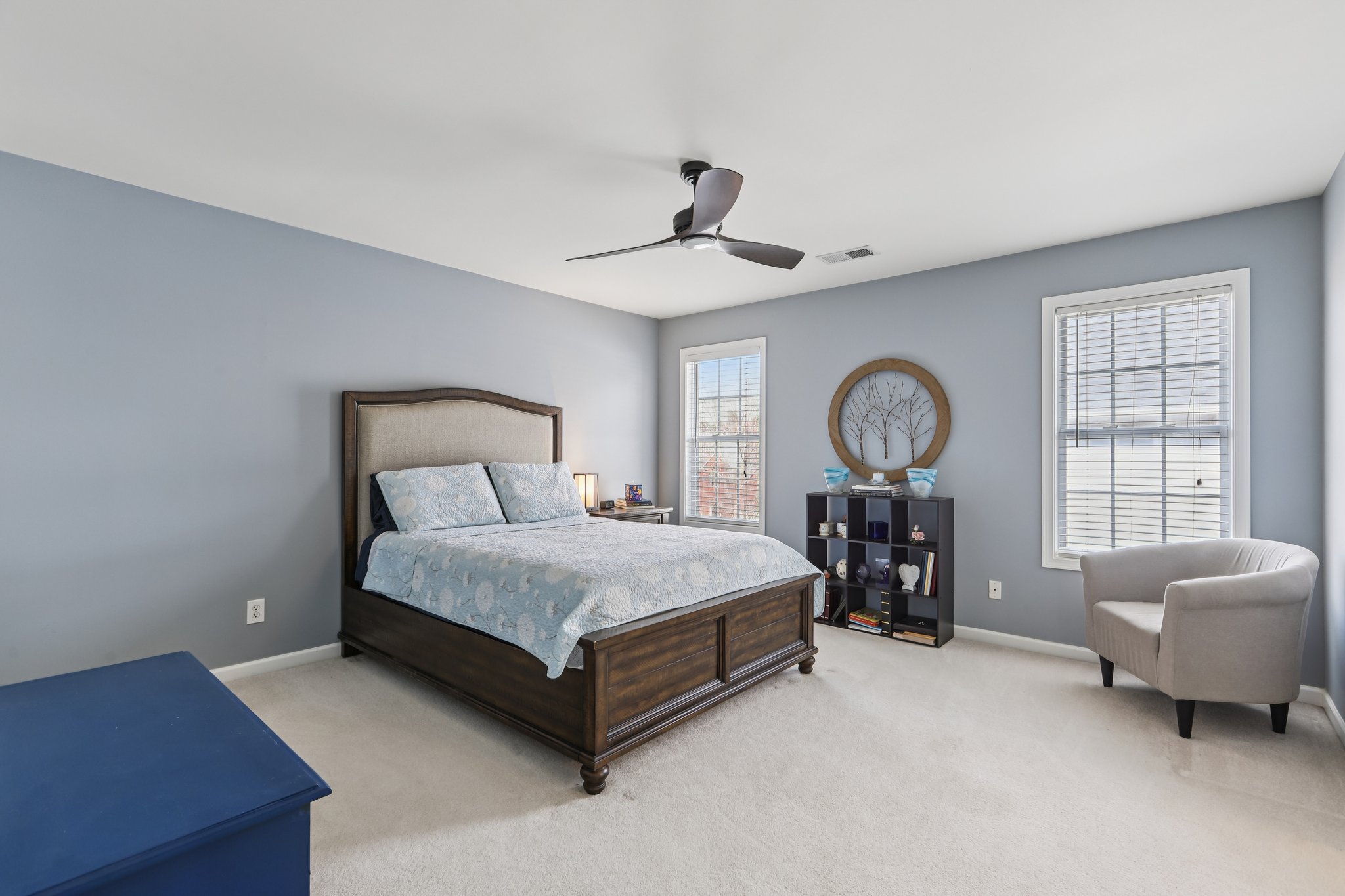Vinings Place Cir-L2201-041.jpg