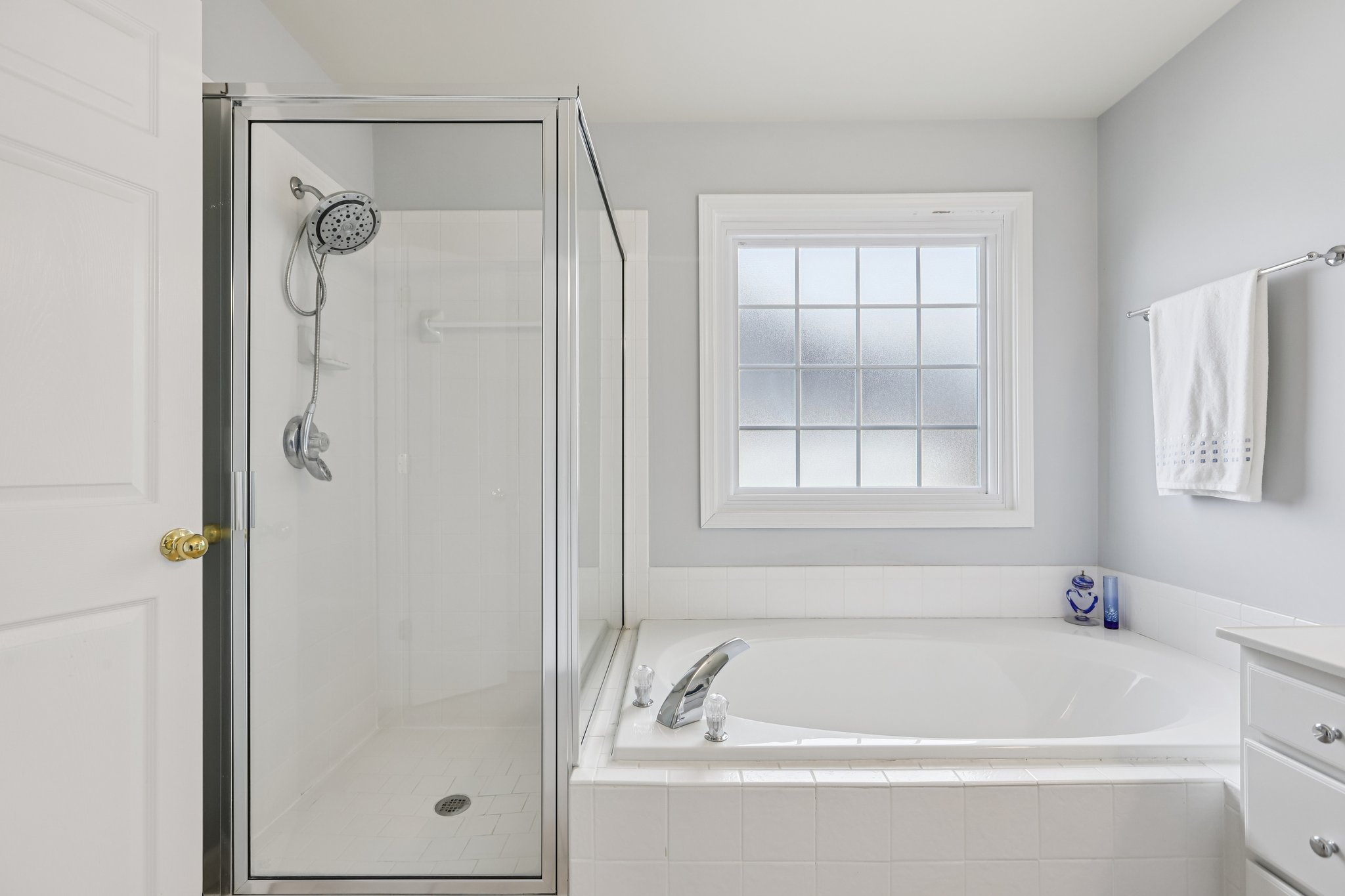 Vinings Place Cir-L2201-046.jpg