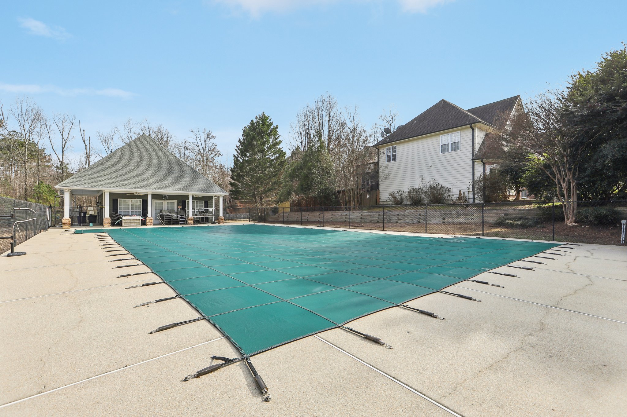Vinings Place Cir-2201-905.jpg