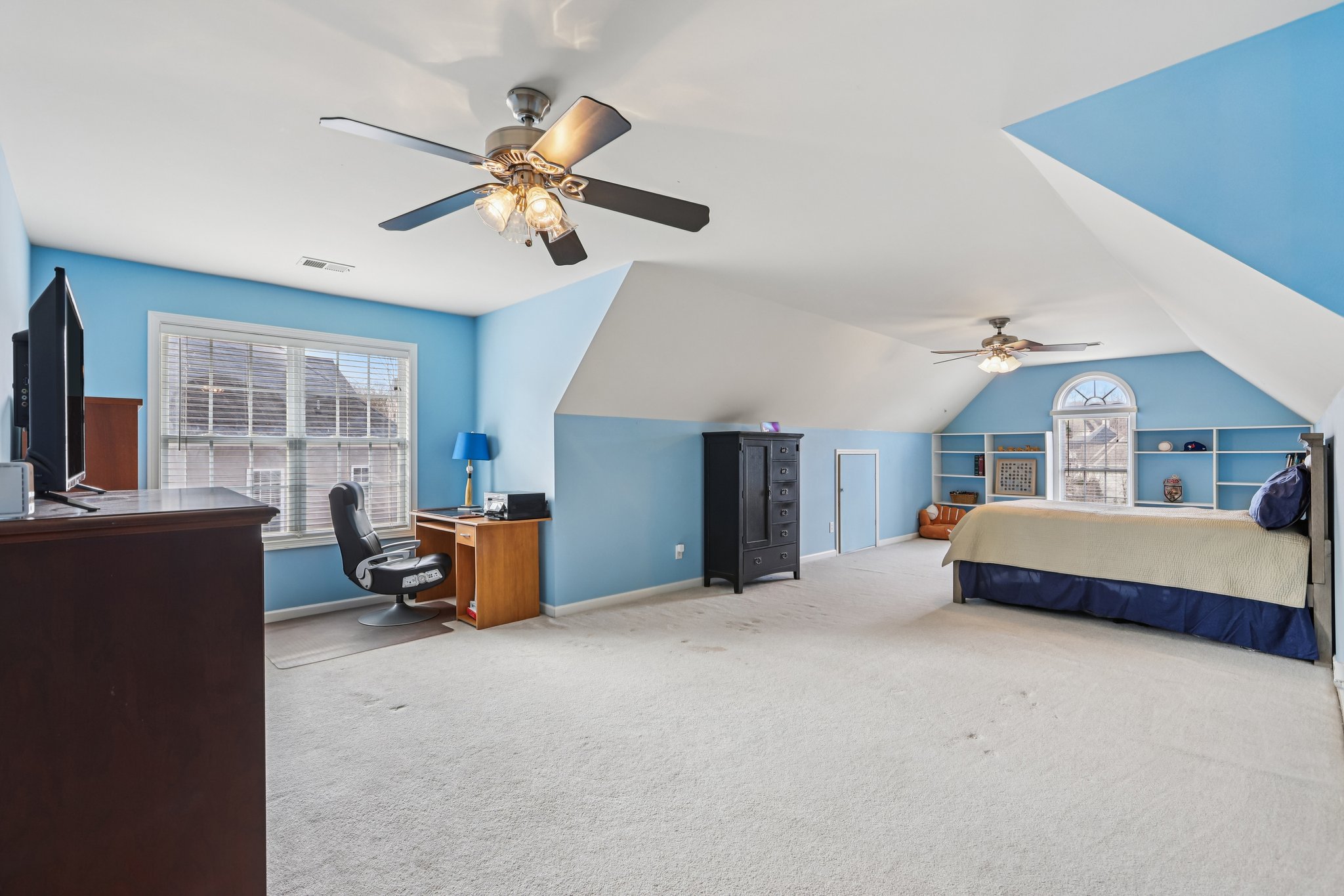 Vinings Place Cir-L2201-039r.jpg