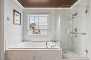 Vinings Place Cir-L2201-031.jpg