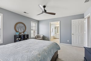 Vinings Place Cir-L2201-042.jpg