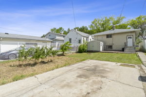  Photo 40