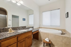 Handrich Ct-1005-041.jpg