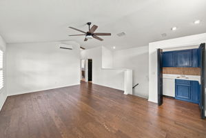  Photo 47