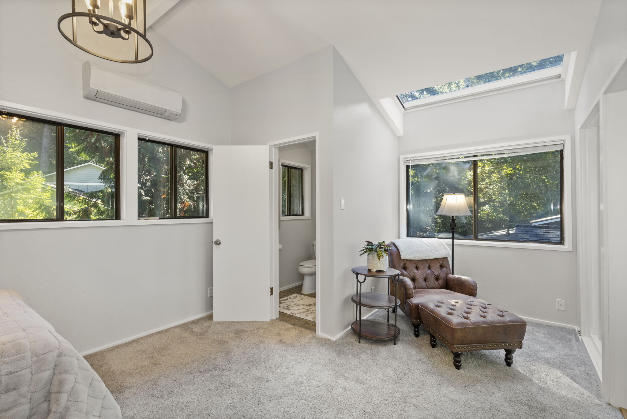 Cozy nook and convenient half bath on upper level