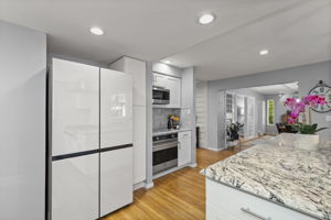 Clean lines, thoughtful design, effortless style throught kitchen