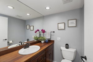 Bright and functional main bath